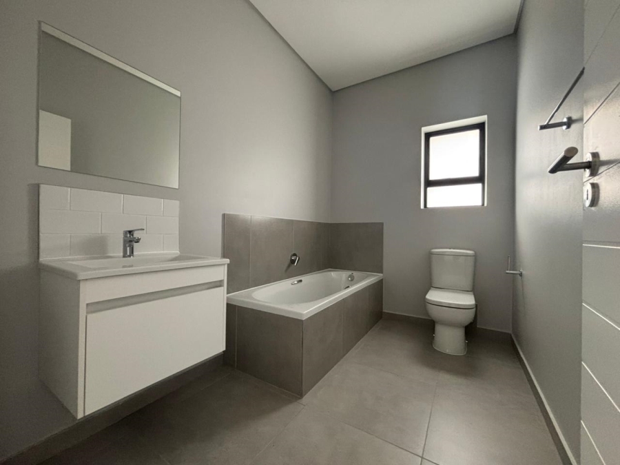 2 Bedroom Property for Sale in Hartland Lifestyle Estate Western Cape